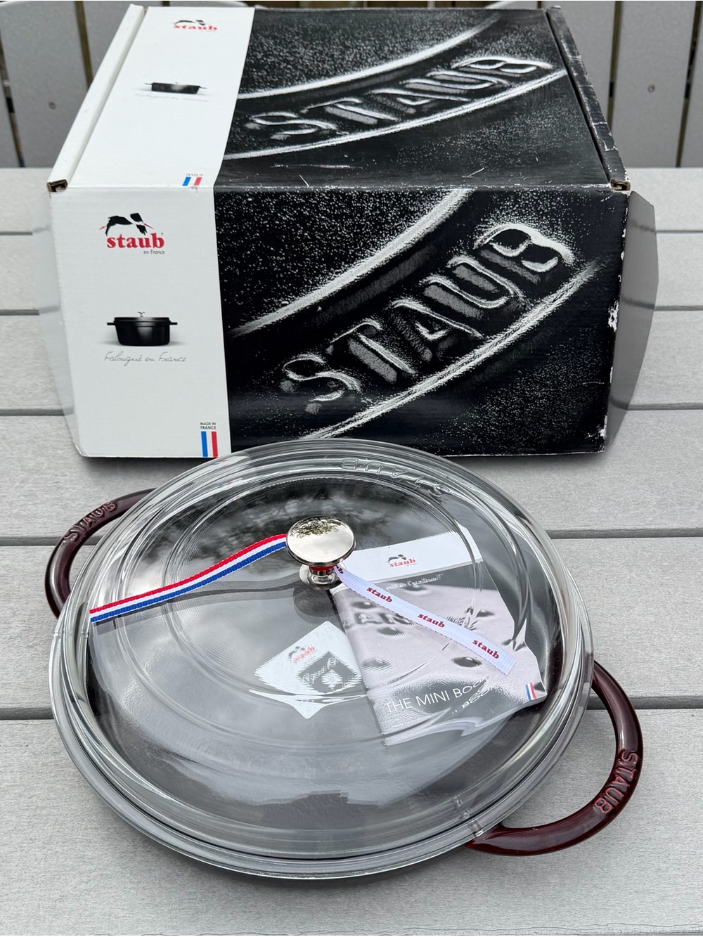Staub griddle with domed glass lid 11 3/4” grenadine